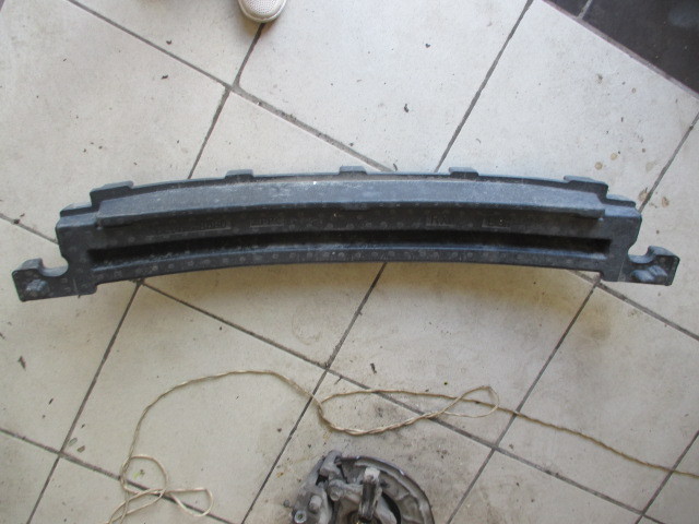 Наполнитель переднего бампера Lexus RX (XU30) 2003-2006 на Lexus RX (XU30)