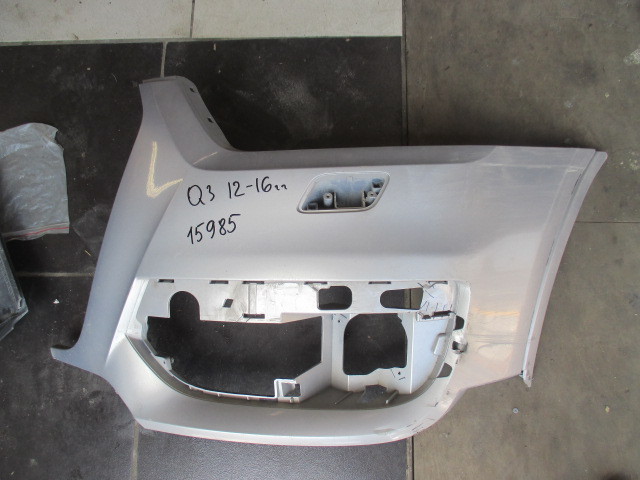 Бампер передний Audi Q3  2011-2014 на Audi Q3 