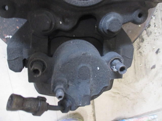 Суппорт передний правый Ford Focus 3 2011-2015 на Ford Focus 3