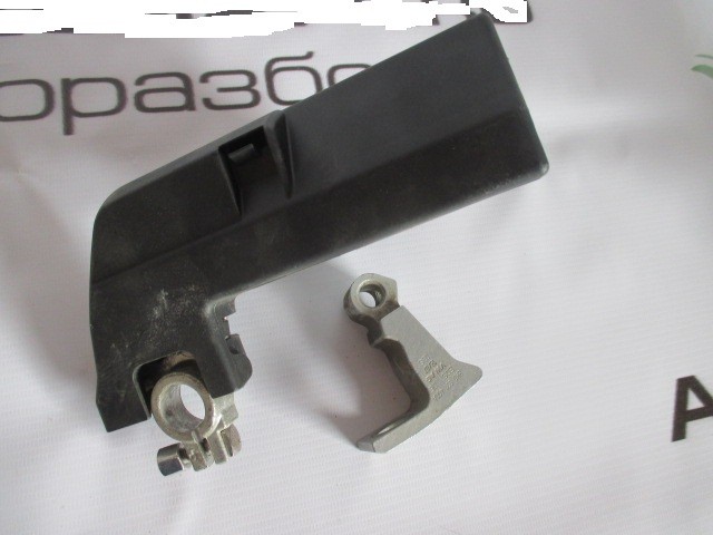 Клемма Audi TT (8J) 2006-2010 на Audi TT (8J)