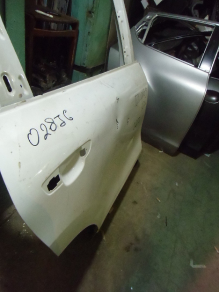 Дверь задняя правая Volkswagen Touareg 2 2010-2014 на Volkswagen Touareg 2