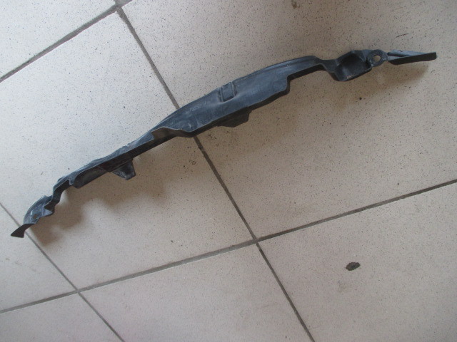 Пыльник крыла правый Mitsubishi Pajero 3 2000-2006 на Mitsubishi Pajero 3
