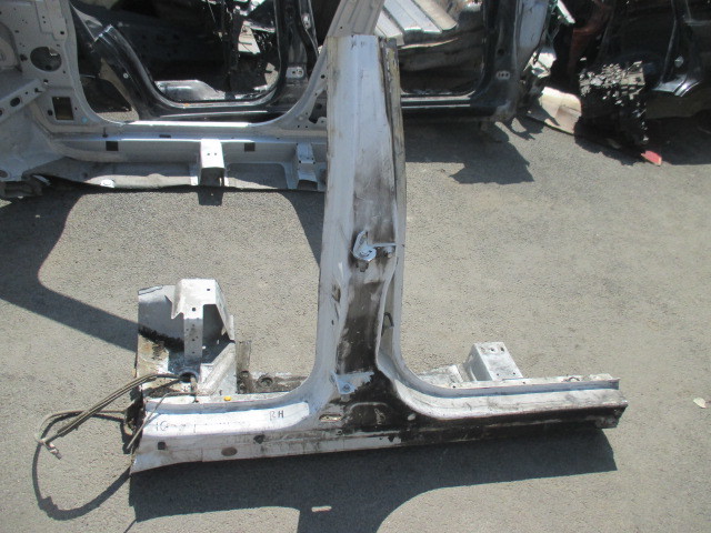 Порог со стойкой правый Ford Focus 3 2011-2015 на Ford Focus 3