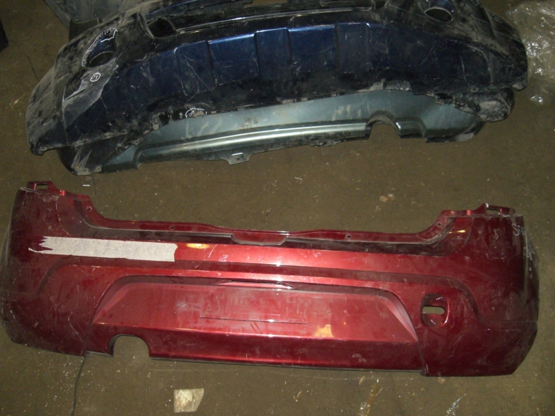 Бампер задний Renault Sandero  2009-2014 на Renault Sandero 