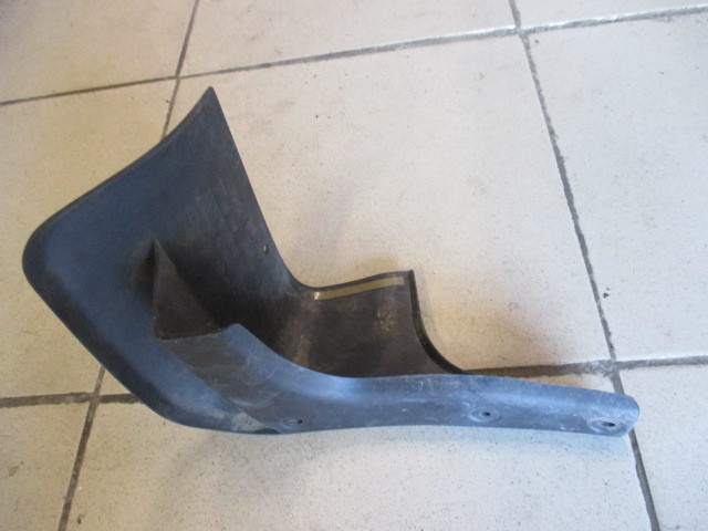 Брызговик задний левый Lexus RX (XU10) 1997-2003 на Lexus RX (XU10)