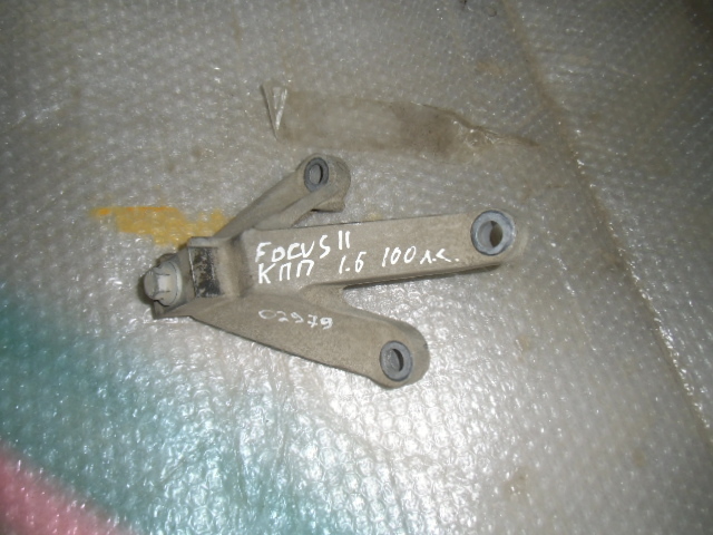 Кронштейн АКПП левый Ford Focus 2 2005-2008 на Ford Focus 2