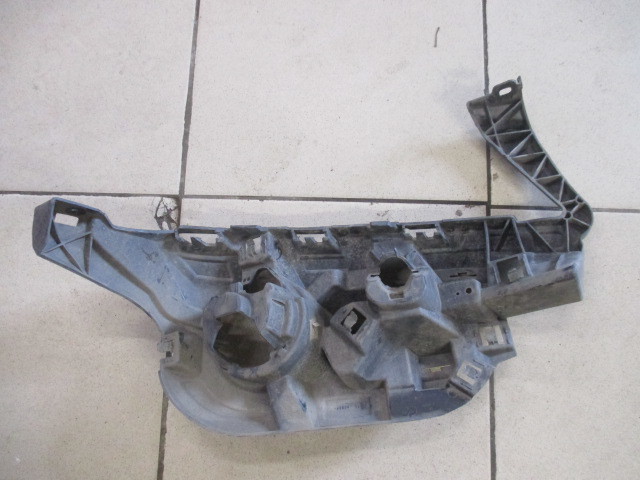 Кронштейн переднего бампера левый на BMW X3 (F25) 2010-2014 на BMW X3 (F25)