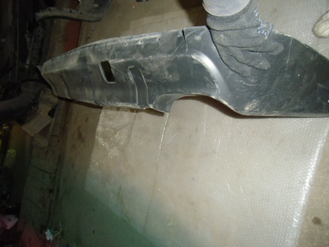 Накладка заднего бампера под номер Mitsubishi Outlander 2 2006-2009 на Mitsubishi Outlander 2