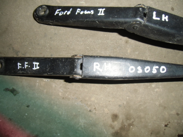 Поводок стеклоочистителя передний правый Ford Focus 2 2005-2008 на Ford Focus 2