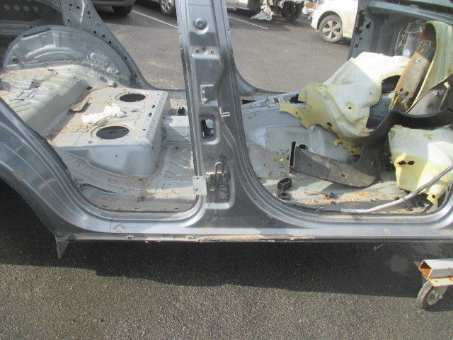 Порог со стойкой правый Porsche Cayenne 955 2002-2007 на Porsche Cayenne 955