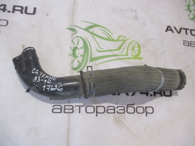 Патрубок Porsche Cayenne 955 2002-2007 на Porsche Cayenne 955