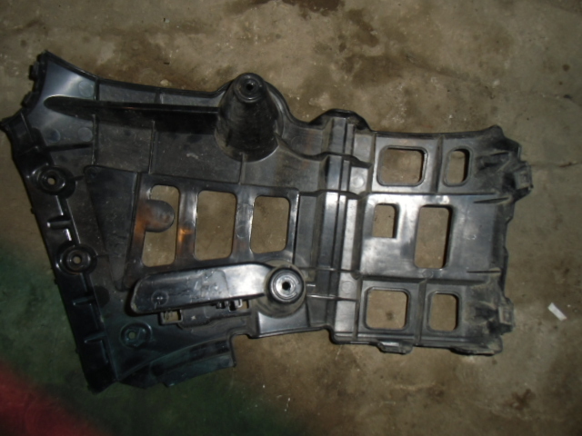 Кронштейн заднего бампера BMW X1 (E84) 2009-2012 на BMW X1 (E84)