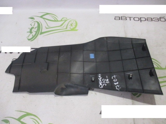 Обшивка салона Nissan Qashqai J10 2006-2010 68921JD900 на Nissan Qashqai J10