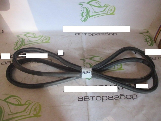 Уплотнитель двери передней левой Porsche Cayenne 955 2002-2007 на Porsche Cayenne 955