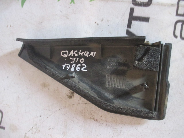 Накладка двери задней правой (внутр уголок) Nissan Qashqai J10 2006-2010 на Nissan Qashqai J10