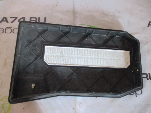 Крышка аккумулятора Porsche Cayenne 955 2002-2007 на Porsche Cayenne 955