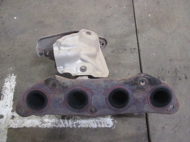 Коллектор выпускной Nissan Qashqai J10 2006-2010 на Nissan Qashqai J10