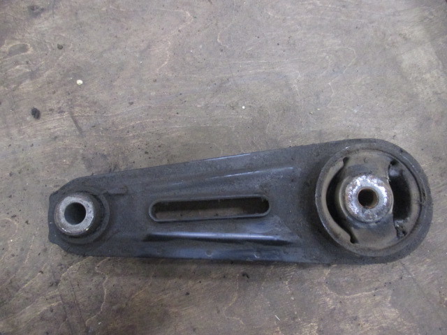 Кронштейн двигателя Nissan Qashqai J10 2006-2010 на Nissan Qashqai J10