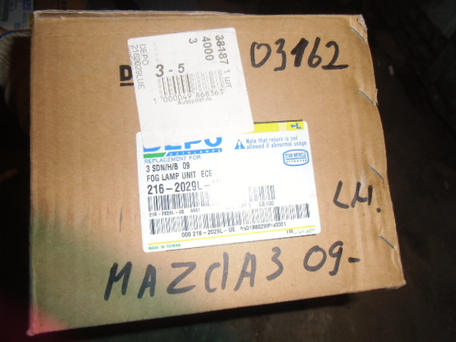Фара противотуманная левая Mazda 3 (BL) 2009-2011 на Mazda 3 (BL)