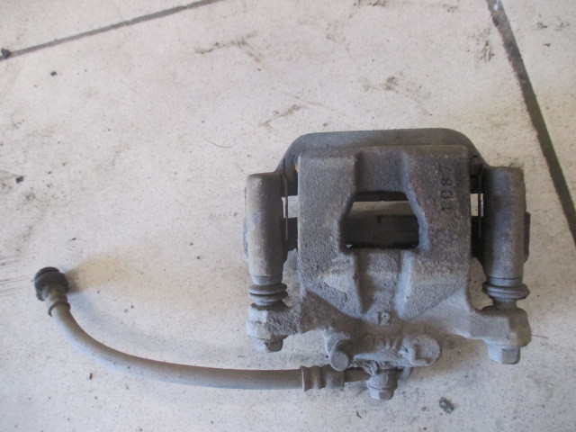 Суппорт задний правый Nissan Qashqai J10 2006-2010 на Nissan Qashqai J10