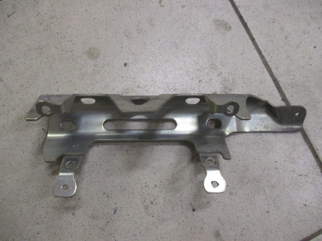 Кожух топливной рампы Nissan Qashqai J10 2006-2010 на Nissan Qashqai J10