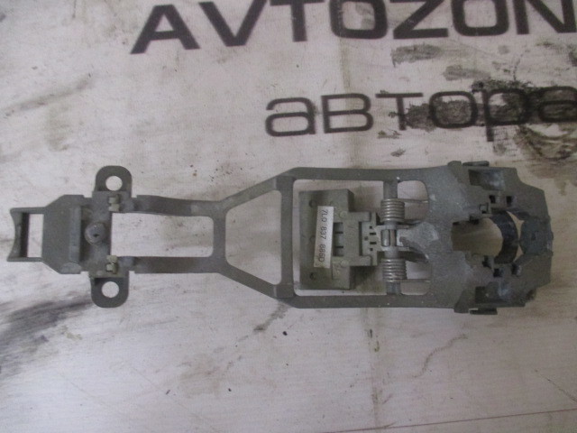 Кронштейн ручки Porsche Cayenne 955 2002-2007 на Porsche Cayenne 955