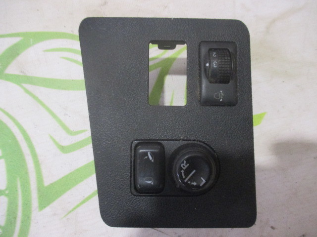 Кнопка регулировки зеркал Nissan Qashqai J10 2006-2010 на Nissan Qashqai J10