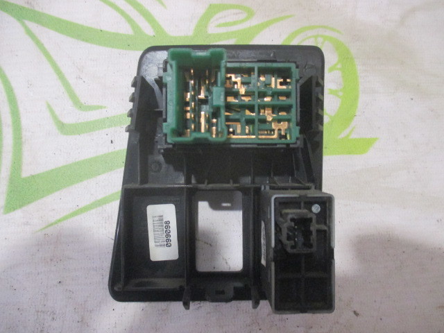 Кнопка регулировки зеркал Nissan Qashqai J10 2006-2010 на Nissan Qashqai J10