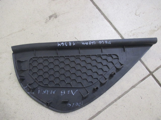 Накладка на торпедо Volkswagen Polo V 2009-2015 6RU858247B на Volkswagen Polo V