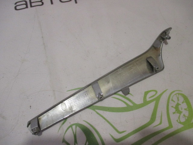 Накладка на решетку радиатора на Hyundai Solaris I 2011-2014 863531R000 на Hyundai Solaris 
