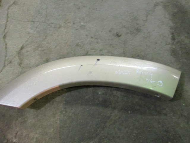 Накладка двери передней правой Toyota RAV 4 (XA30) 2005-2010 на Toyota RAV 4 (XA30)