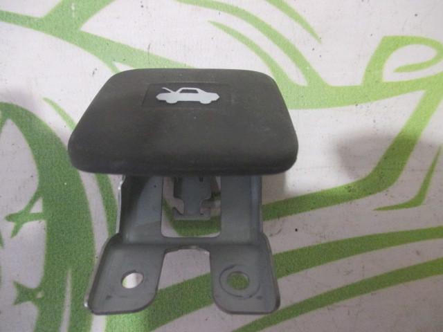 Ручка открывания капота Chevrolet Epica Рестайлинг 2010-2012 на Chevrolet Epica Рестайлинг