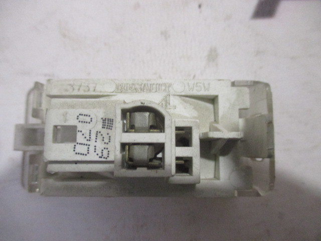 Плафон салонный Nissan Qashqai J10 2006-2010 на Nissan Qashqai J10