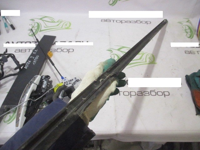 Молдинг стекла двери Opel Astra J 2009-2015 на Opel Astra J