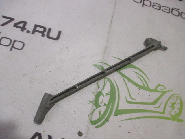 Кронштейн генератора Renault Megane 2 2002-2006 на Renault Megane 2