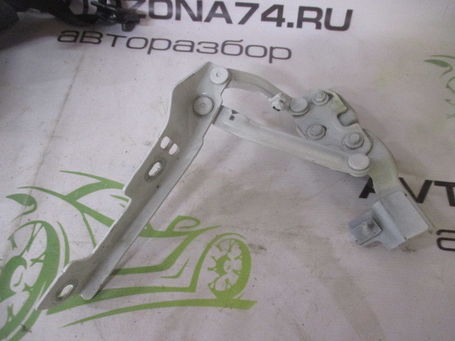 Петля капота правая Opel Astra J 2009-2015 на Opel Astra J