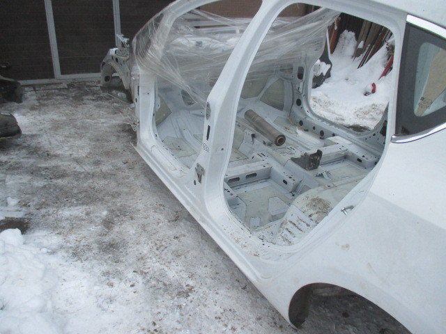Порог со стойкой левый Opel Astra J 2009-2015 на Opel Astra J