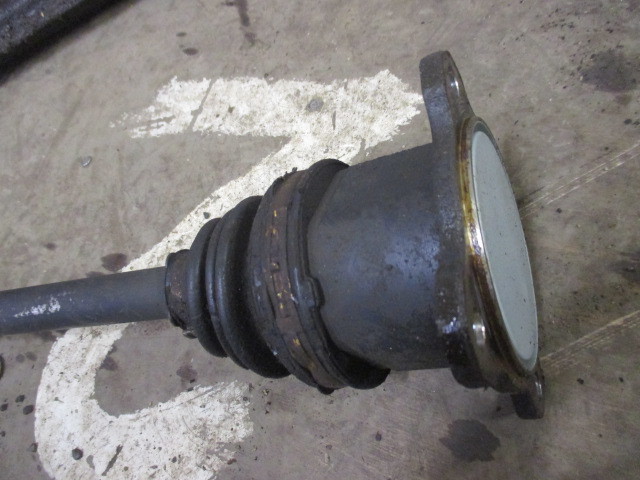 Полуось передняя левая Suzuki Grand Vitara  2005-2008 на Suzuki Grand Vitara 