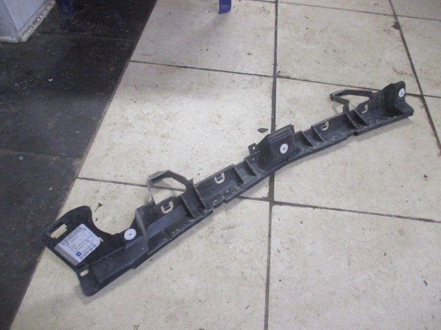 Кронштейн заднего бампера Opel Astra J 2009-2015 на Opel Astra J