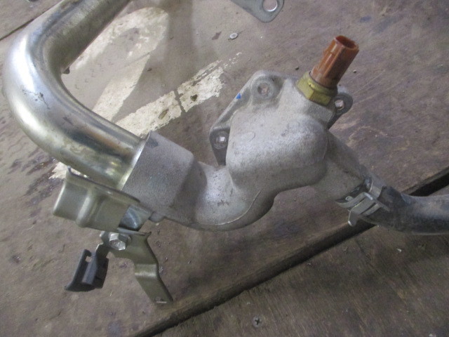Патрубок Suzuki Grand Vitara  2005-2008 на Suzuki Grand Vitara 