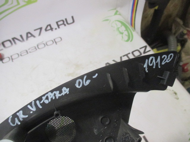 Накладка переднего крыла правого Suzuki Grand Vitara  2005-2008 на Suzuki Grand Vitara 