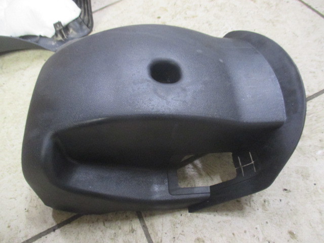 Кожух рулевой колонки нижний Hyundai ix35  2010-2015 на Hyundai ix35 