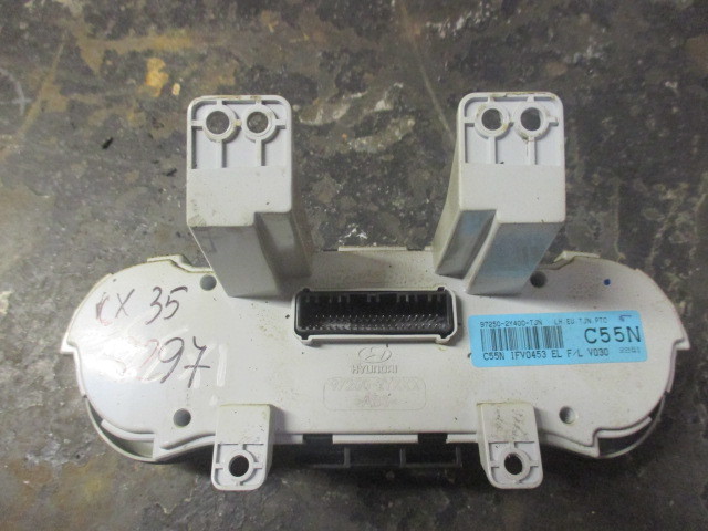 Блок управления климатической установкой Hyundai ix35  2010-2015 на Hyundai ix35 