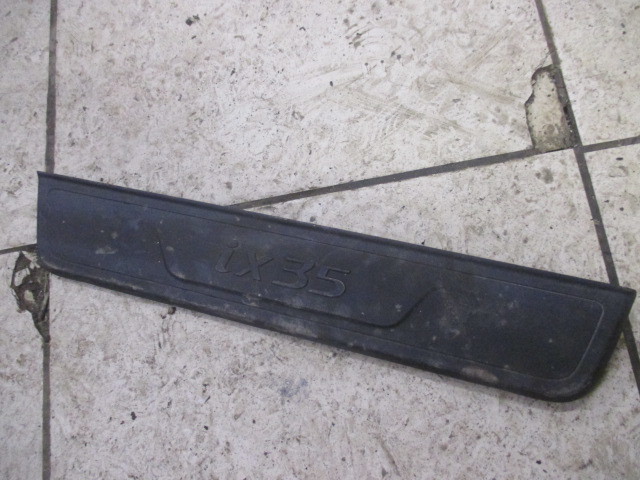 Накладка порога (внутренняя) Hyundai ix35  2010-2015 858832Y100 на Hyundai ix35 