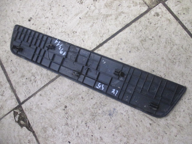 Накладка порога (внутренняя) Hyundai ix35  2010-2015 858832Y100 на Hyundai ix35 