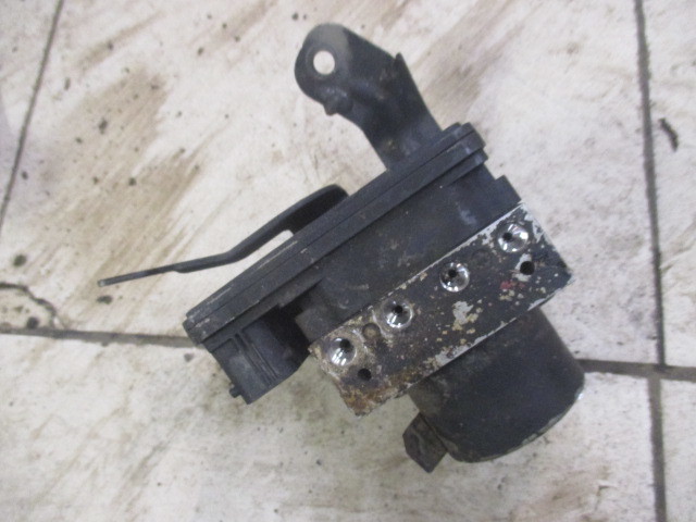 Блок ABS (насос) Hyundai ix35  2010-2015 на Hyundai ix35 