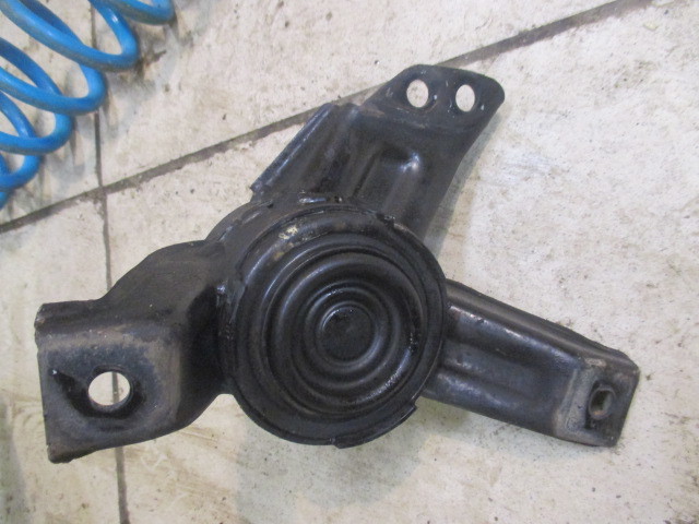 Кронштейн двигателя правый Hyundai ix35  2010-2015 на Hyundai ix35 