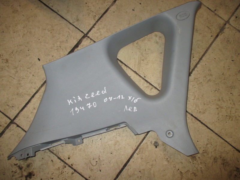 Обшивка стойки Kia Ceed (ED) 2006-2012 на Kia Ceed (ED)