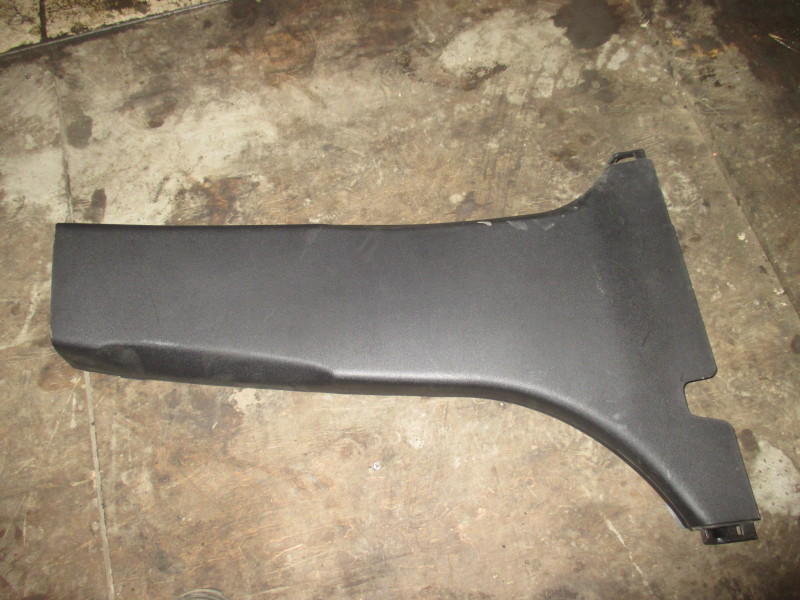 Обшивка стойки Kia Ceed (ED) 2006-2012 на Kia Ceed (ED)