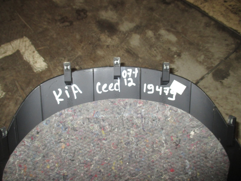 Накладка на щиток приборов  Kia Ceed (ED) 2006-2012 на Kia Ceed (ED)
